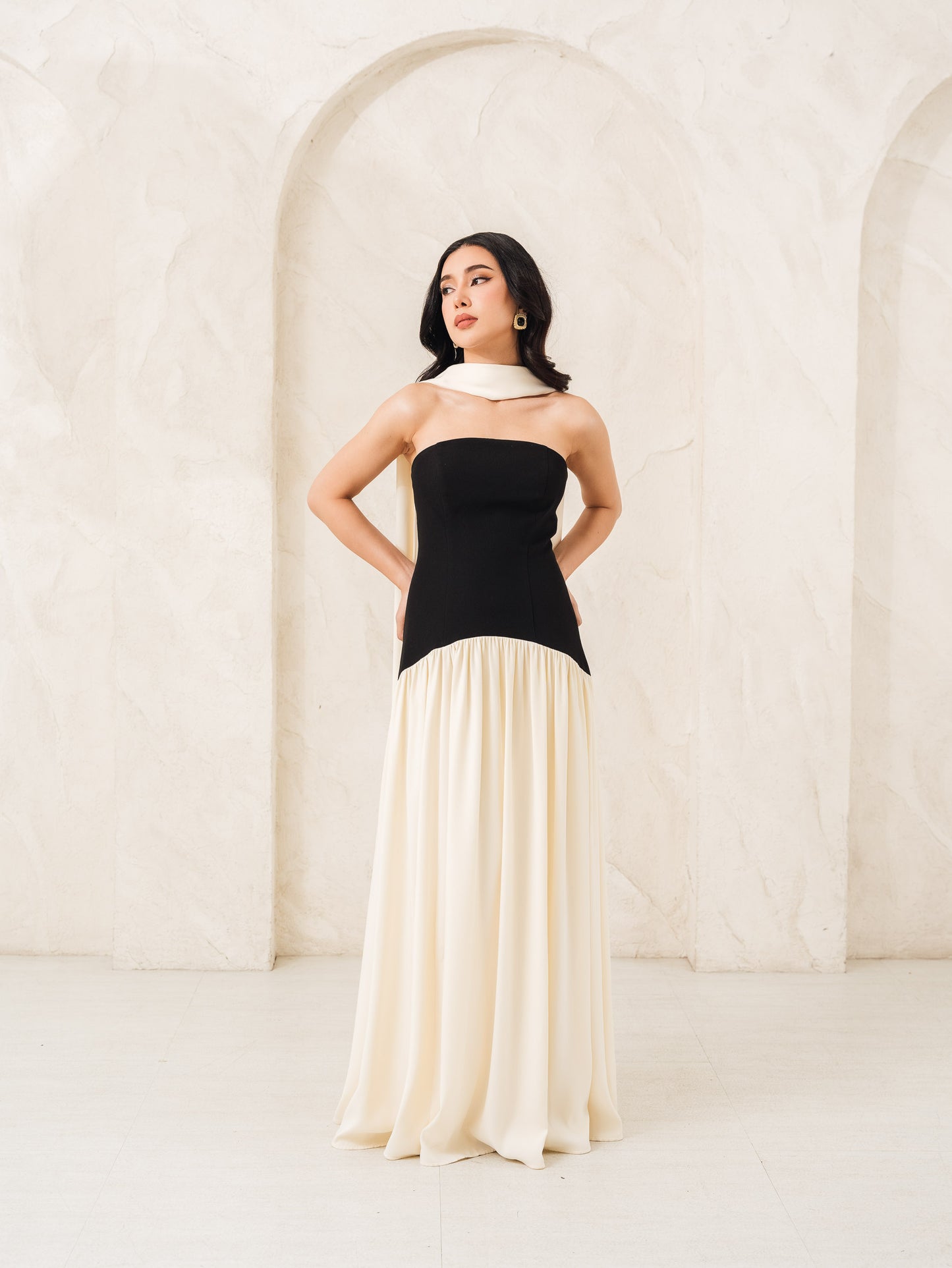 Isabella Flowy Tube Top Dress with Detachable Shawl Fleur Elize Isabella Flowy Tube Top Dress with Detachable Shawl Fleur Elize