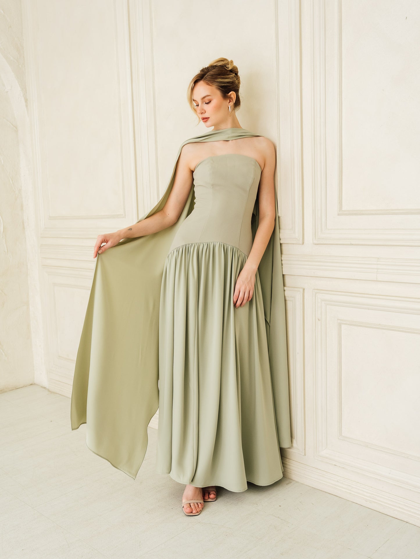 Isabella Flowy Tube Top Dress with Detachable Shawl Fleur Elize Isabella Flowy Tube Top Dress with Detachable Shawl Fleur Elize