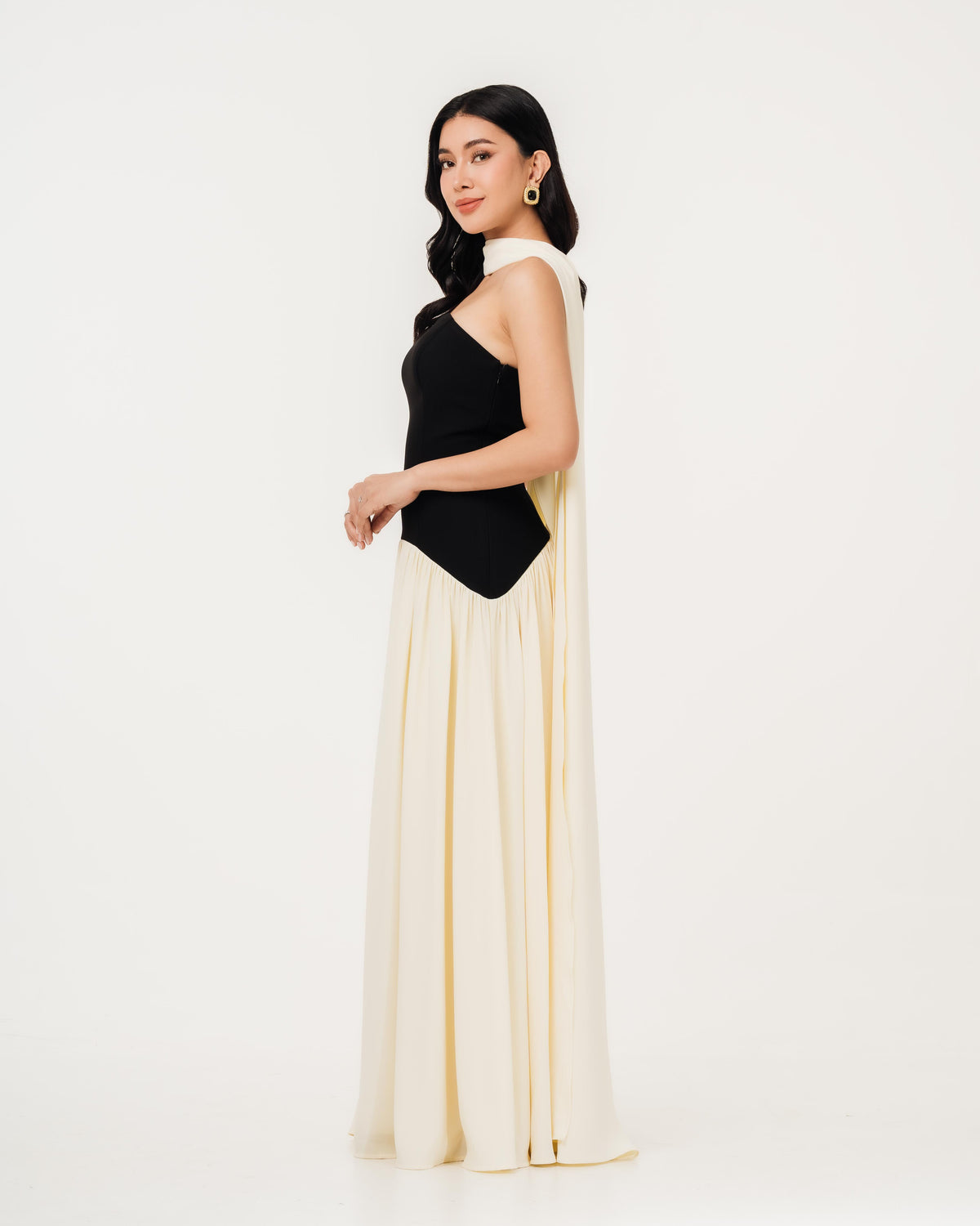 Ivory/Black
