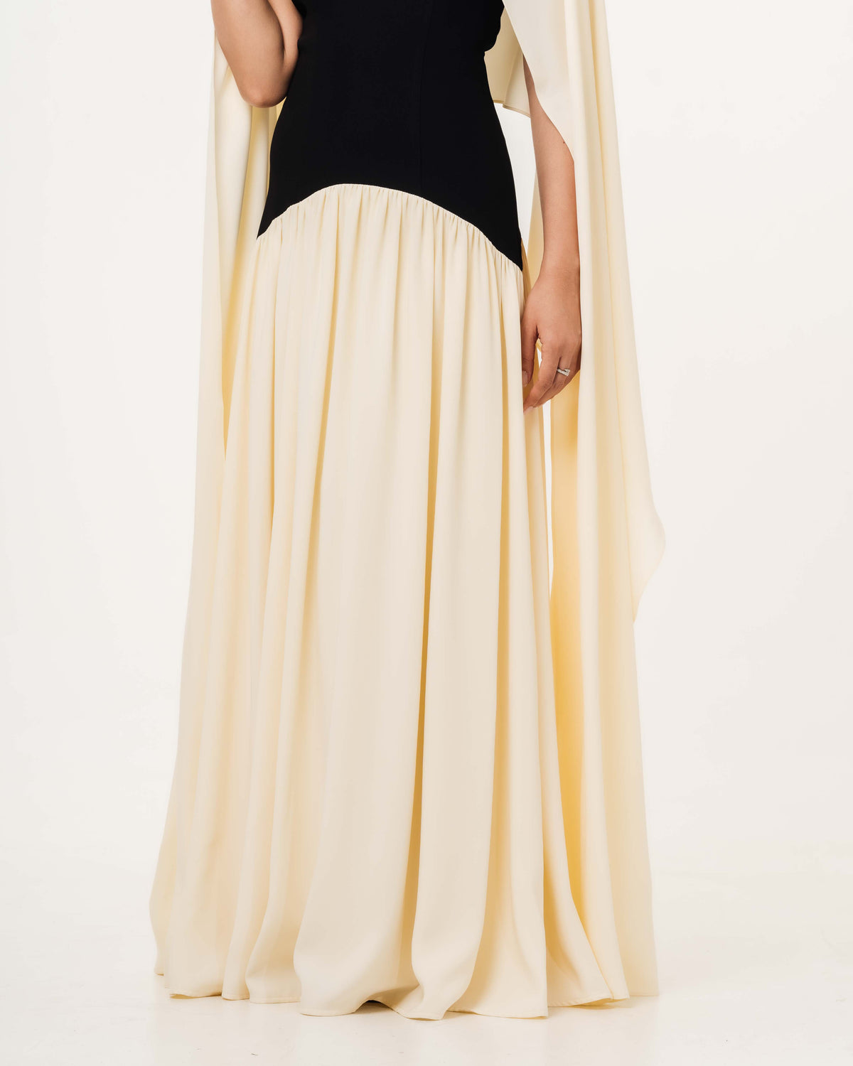 Ivory/Black
